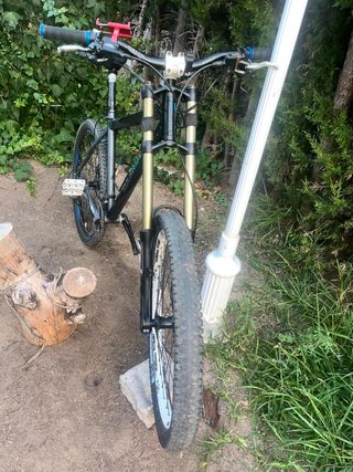 Mtb enduro-descenso 
Personalizada y modificada