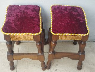 2 Banquetas de madera nogal y enea
