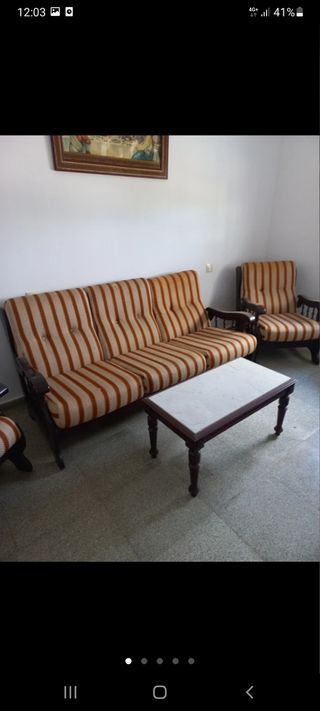 Conjunto Sofá y Mesa