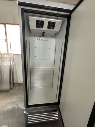 Armario refrigerador industrial