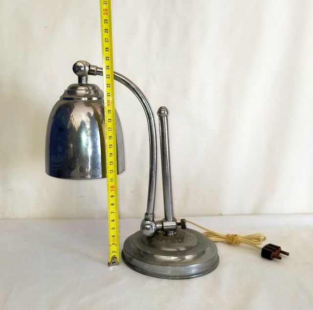 Candeeiro de mesa prateado