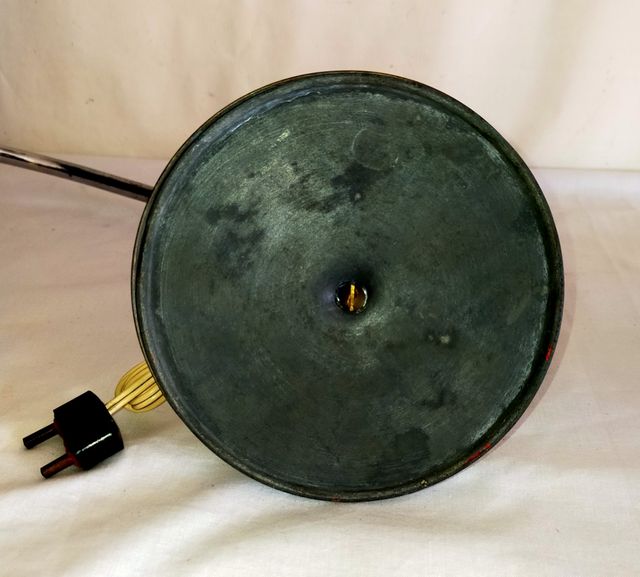 Candeeiro de mesa prateado