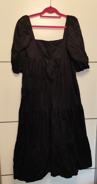 Vestido negro Zara manga abullonada