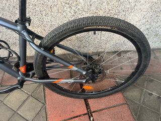 Bicicleta Rockrider gris