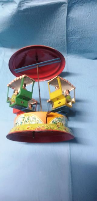 CARRUSEL JUGUETE DE CUERDA ANTIGUO