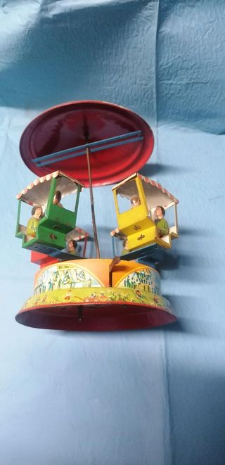 CARRUSEL JUGUETE DE CUERDA ANTIGUO