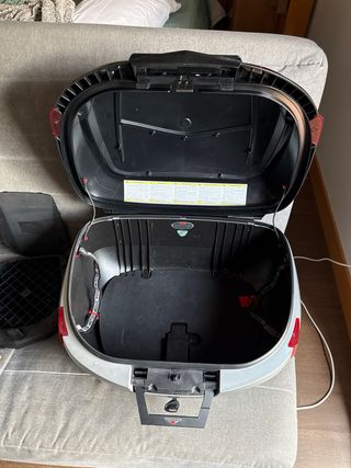 Baúl Moto Givi Maxia 4 Negro