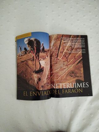 2 revistas. 2002 y 2004