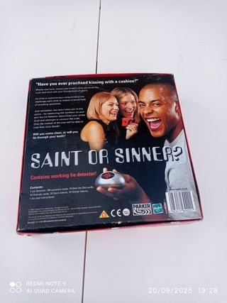 Juego de mesa Saint or Sinner