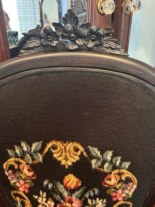 Butaca Petite Point Bordada a Mano