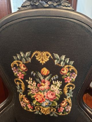 Butaca Petite Point Bordada a Mano