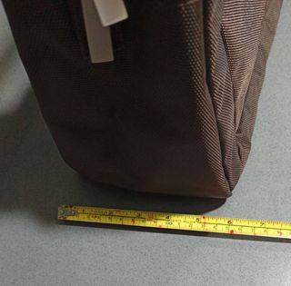 Bolso de viaje marrón