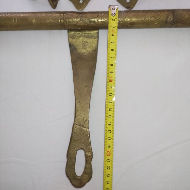 Parafuso de bronze antigo