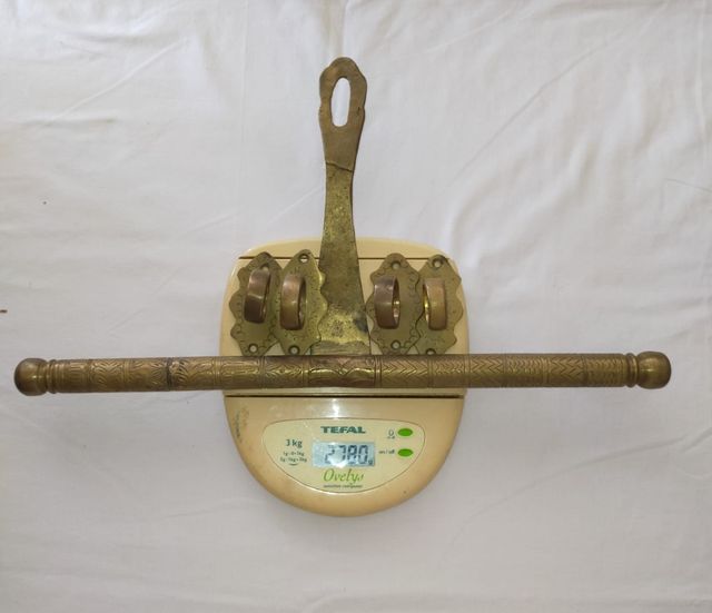 Parafuso de bronze antigo