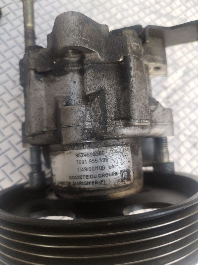 Bomba dirección asistida Fiat Scudo 2.0 JTD