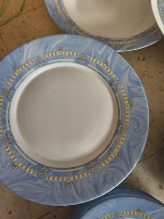 Vajilla Harmonía Azul y Blanca