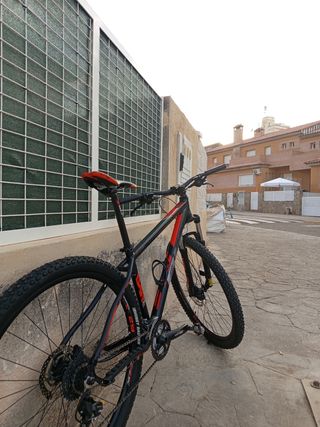 Bicicleta de montaña BH SPIKE