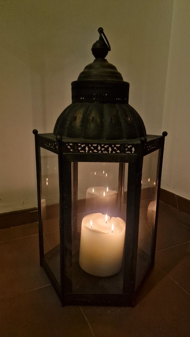 Candelabro vintage de metal y cristal