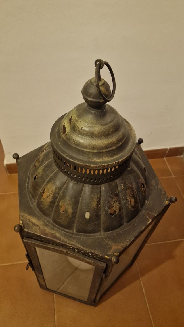 Candelabro vintage de metal y cristal