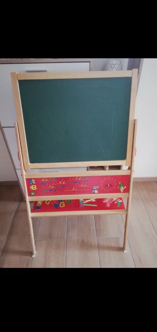 Lavagna per bambini con lettere e numeri