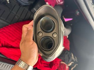 Escape Akrapovic S1000rr HP.