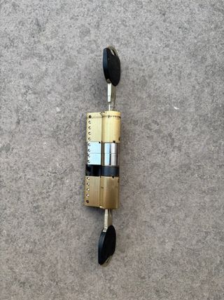 Bombín de seguridad con 2 llaves