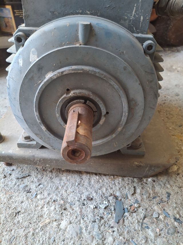 Motor Trifásico ASEA MBT 112 MC-4 4 kW