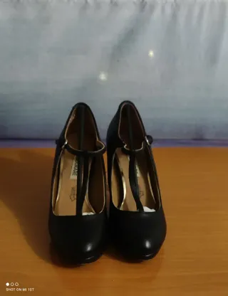 Zapato de tacón Mariamare negro
