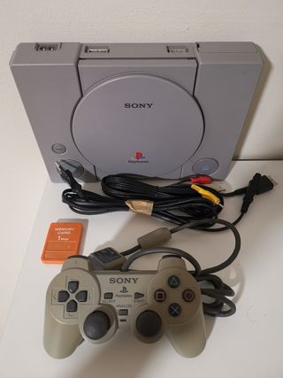 PlayStation con juegos