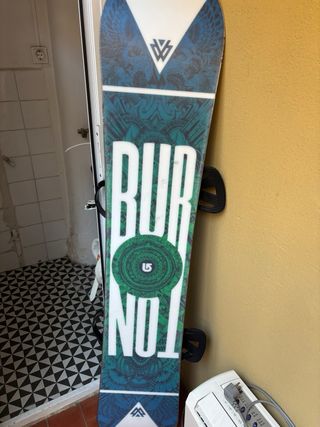 Tabla Snow Burton con Fijaciones