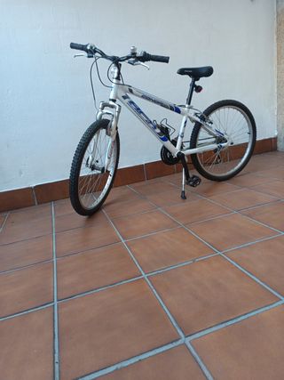 Bicicleta Conor AFX 3.6