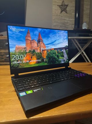 Gigabyte Aero 15 OLED i7 RTX 2060 16GB RAM