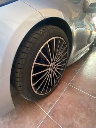 Mercedes-Benz C220 2023