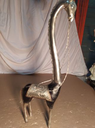 Figura Jirafa Madera y Latón Decorativa
