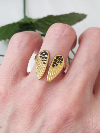 Anillo Alas Bañado en Oro de 18k