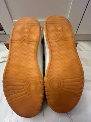 Zapatillas infantiles con calavera