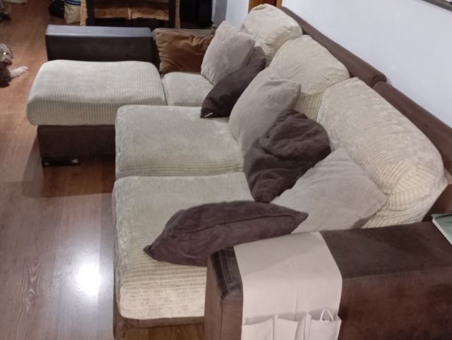 Sofá Chaislong Beige y Marrón