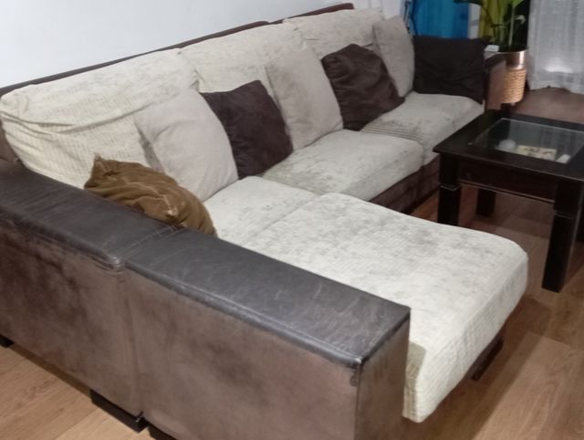 Sofá Chaislong Beige y Marrón