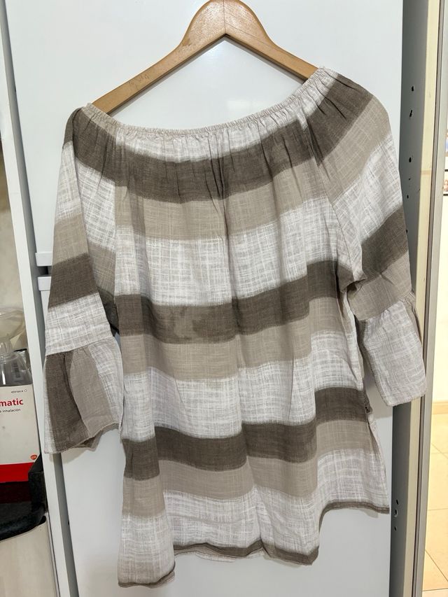 Camiseta de mujer con rayas