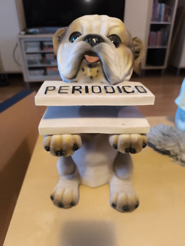 Revistero Bulldog Francés Periodico