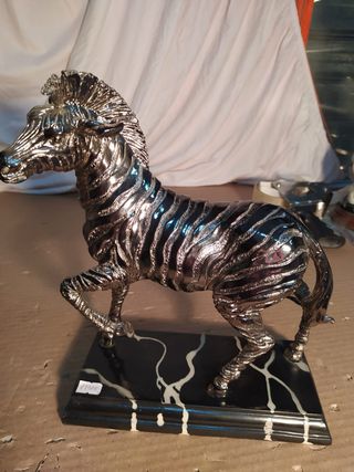 Figura Cebra Plateada Decorativa