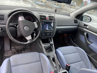 Volkswagen Golf 2005