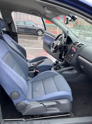 Volkswagen Golf 2005