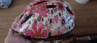 Casco bici niña Lazer floral rosa