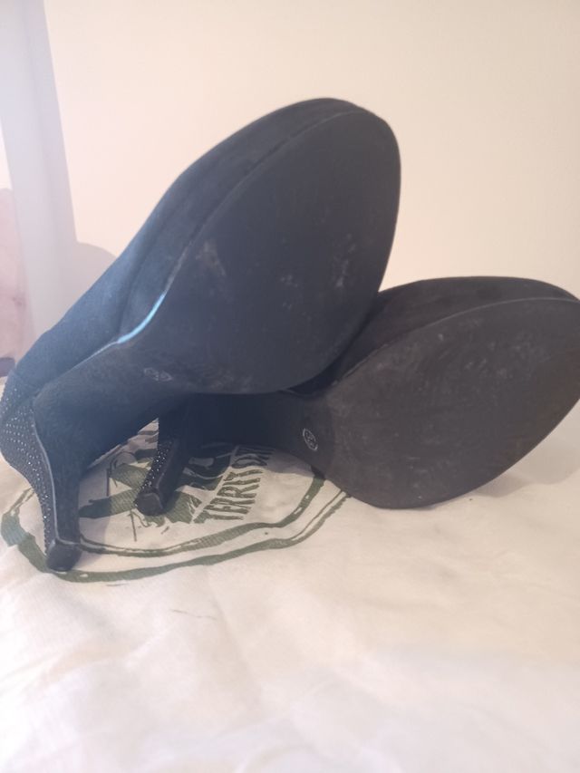 Zapatos de tacón negros talla 38