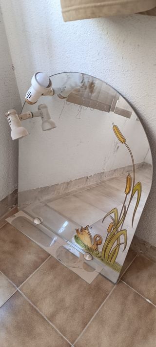 Specchio da bagno con luci
