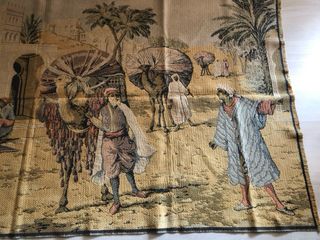 Tapiz árabe desierto caballos camellos