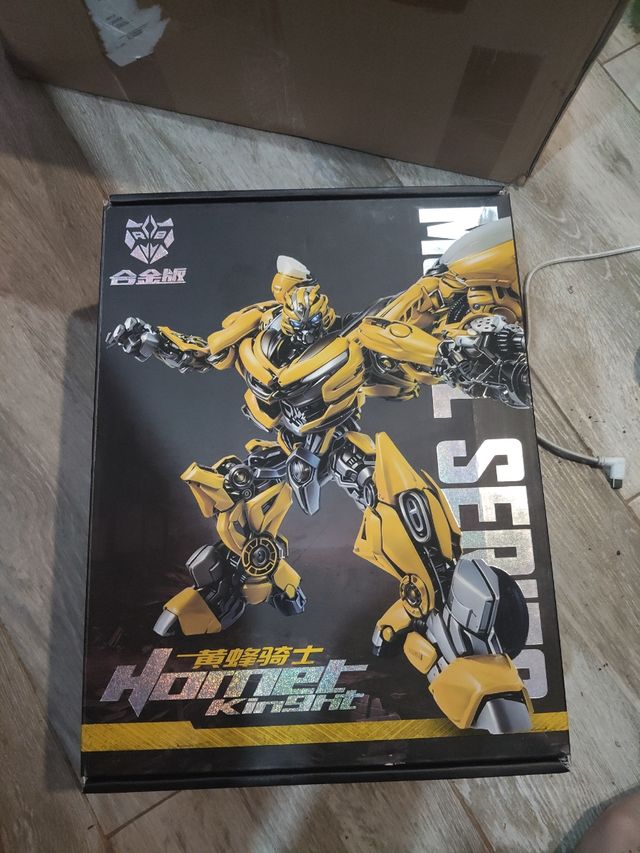Transformer Bumblebee Hornet Knight