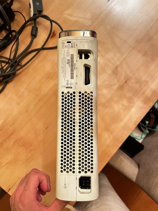 Xbox 360 + 3 Mandos + 2 Micrófonos + 10 Juegos