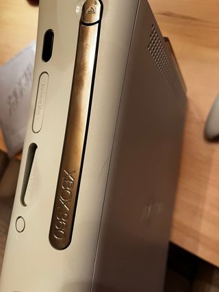 Xbox 360 + 3 Mandos + 2 Micrófonos + 10 Juegos